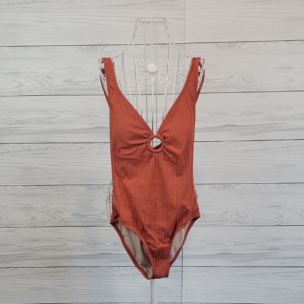 Kona Sol Rust Ribbed One-Piece Swimsuit with Front Ring Womens Size M